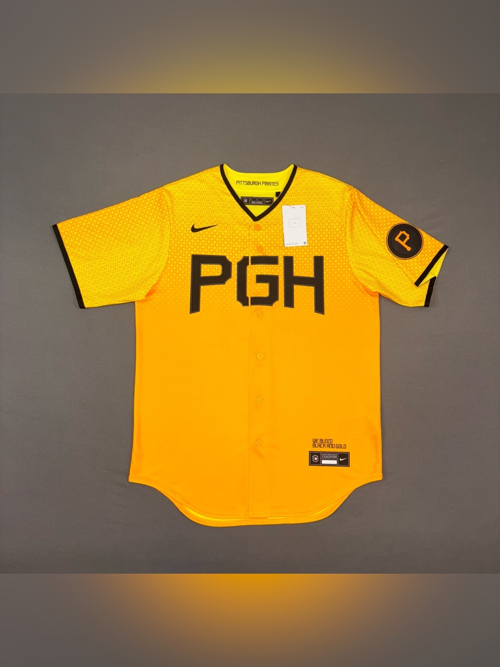 Men’s Nike Pittsburgh Pirates City Connect MLB Jersey Gold Size MEDIUM